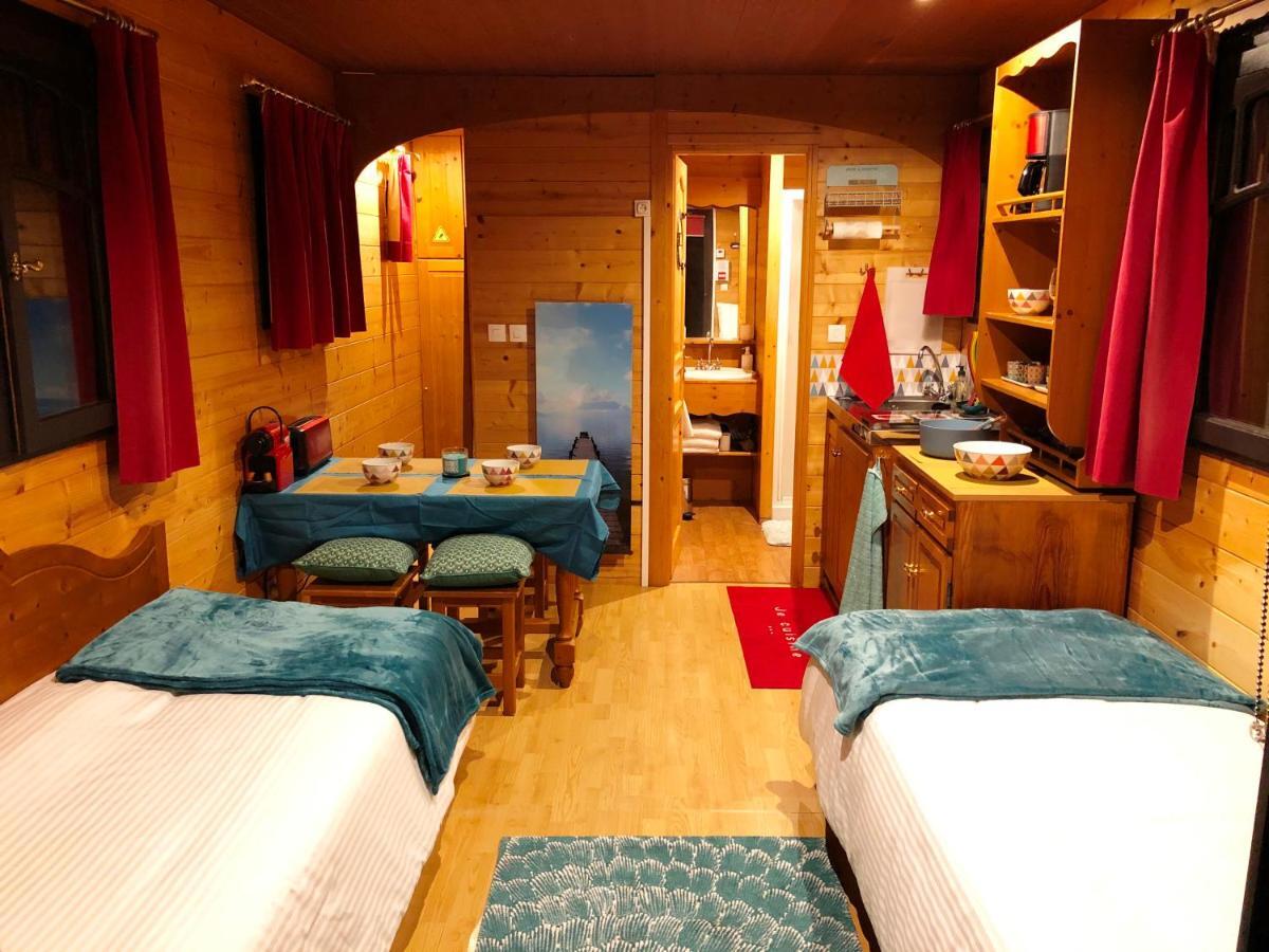 Millygite Roulotte - 4 Seasons Chalet-On-Wheels Luaran gambar